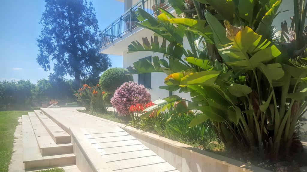 Agriturismo Donna Clementina Castellaneta Marina Exterior foto